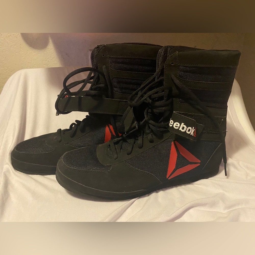 Boxing shoes